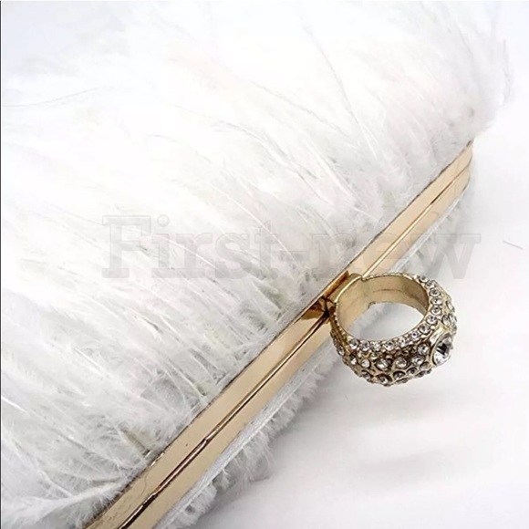 Brand New Ostrich Feather Purse/ Interchangeable Leather Strap and Gold Chain - Picture 2 of 5